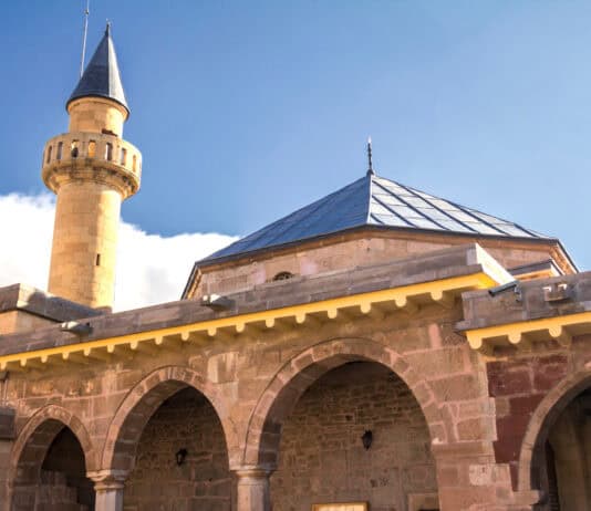 Hacı Bektaş Veli Külliyesi Nerededir? Hacı Bektaş Veli Külliyesi