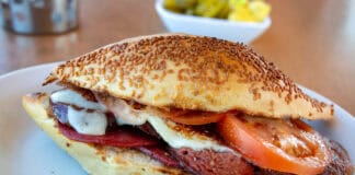 İzmir’de Kahvaltı Yapılacak En İyi Mekanlar – İzmir Kahvaltıcıları İzmir Kumru