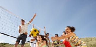 Tatilde Spordan Vazgeçme: Otellerde Yapabileceğiniz Spor Önerileri Voleybol