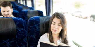 Uzun Otobüs Yolculuklarında Okunabilecek Kitaplar Otobüste Kitap