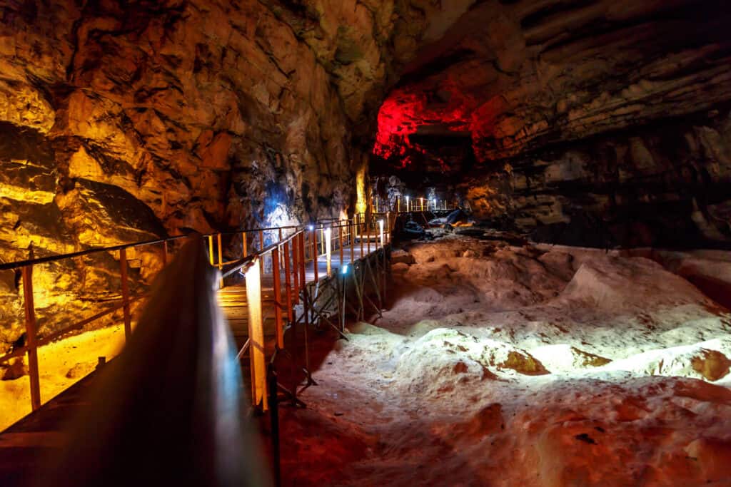 Tınaztepe Mağarası, Konya
