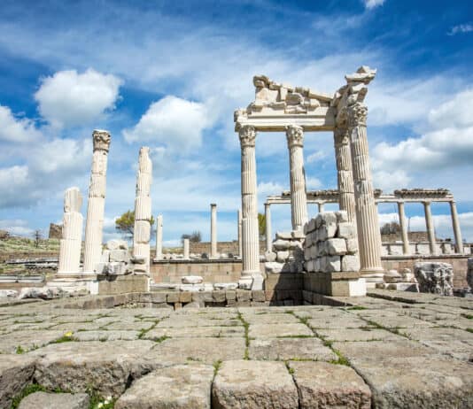 Anadolu’nun Tarihi Hazinesi: Bergama Antik Kenti
