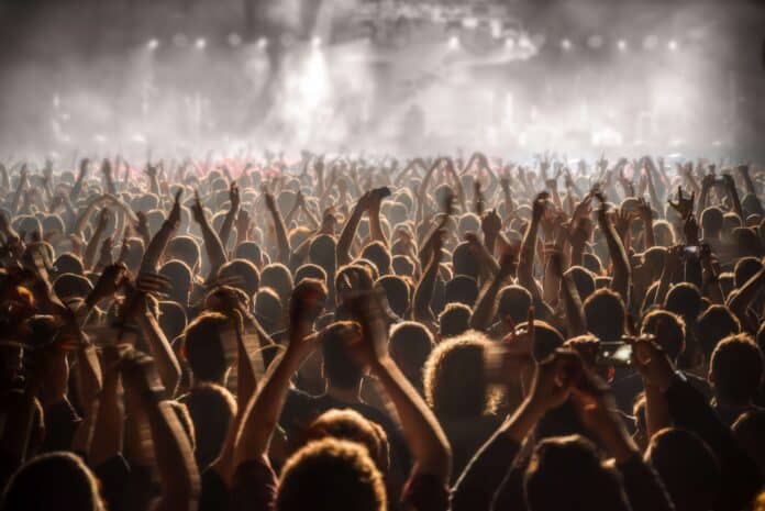 Müzik Tutkunlarına Özel: Ağustos Ayı Konser Takvimi Ağustos Ayı Konserleri