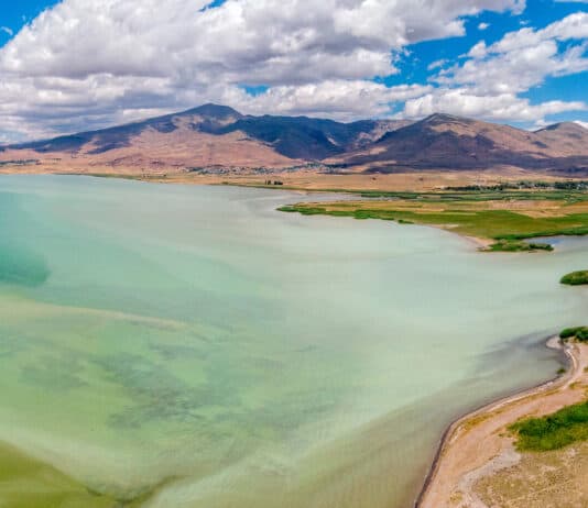 Doğu’nun İncisi Van’ın Bilinmeyen Plajları Doğu’nun İncisi Van’ın Bilinmeyen Plajları