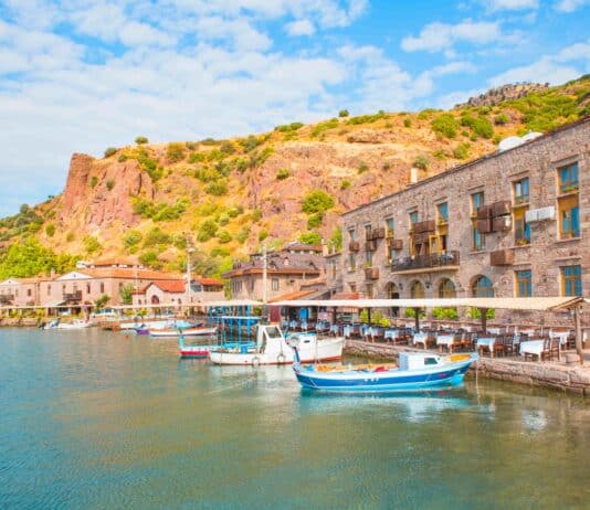 Güneye İnmek İstemeyenler İçin Alternatif: Kuzey Ege Köyleri Güneye İnmek İstemeyenler İçin Alternatif: Kuzey Ege Köyleri