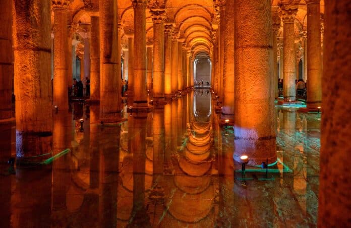 Yerebatan Sarnıcı Nerededir, Yerebatan Sarnıcı’na Nasıl Gidilir? Yerebatan Sarnıcı Giriş Ücretleri 2023 Yerebatan Sarnıcı Nerededir, Yerebatan Sarnıcı'na Nasıl Gidilir? Yerebatan Sarnıcı Giriş Ücretleri 2023