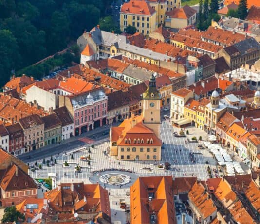 Transilvanya’da Bir Orta Çağ Şehri: Braşov Gezi Rehberi Braşov Gezi Rehberi