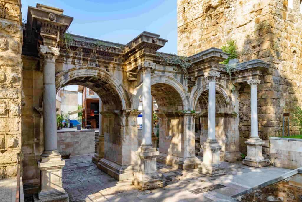 Hadrian Kapısı, Antalya