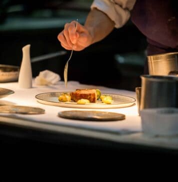 Bir Gastronomi Yolculuğu: İzmir’in Michelin Yıldızlı Restoranları İzmir’in Michelin Yıldızlı Restoranları