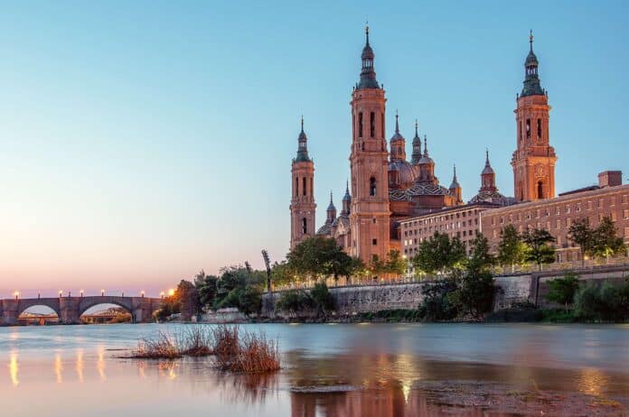 Zaragoza’da Mutlaka Gezmeniz Gereken 14 Yer Zaragoza’da Mutlaka Gezmeniz Gereken 14 Yer