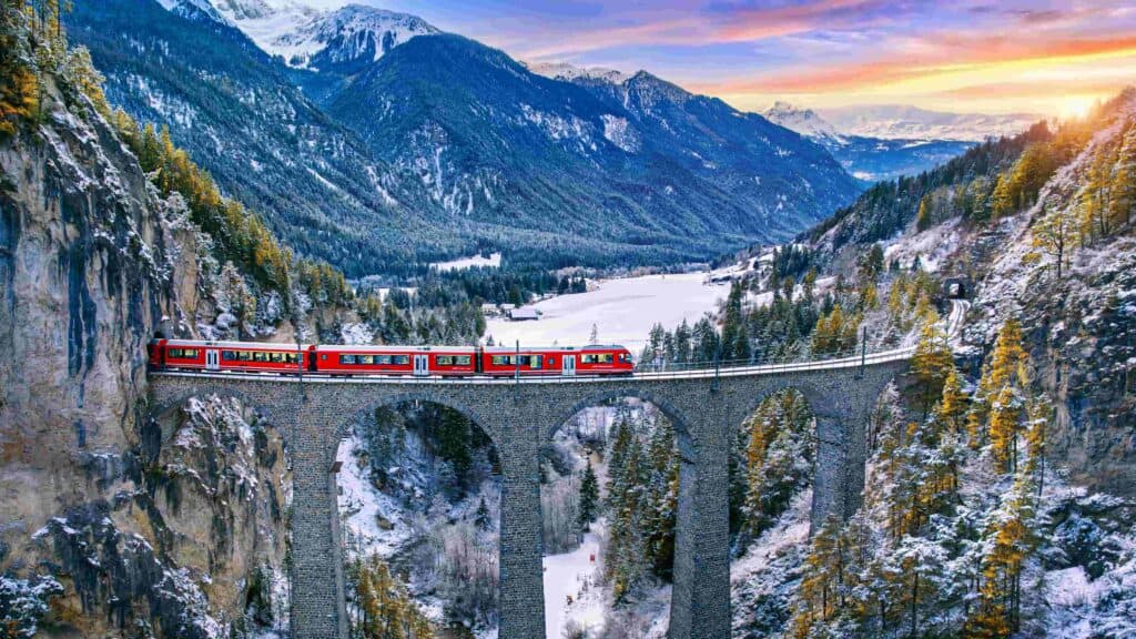Dünyanın En Etkileyici 15 Tren Yolculuğu