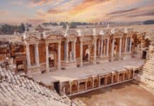 Türkiye’nin Görkemli 7 Antik Tiyatrosu Türkiye’nin Görkemli 7 Antik Tiyatrosu