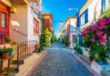 Mayıs Ayında Nereye Gitmeli? Mayıs Ayında Keşfetmeniz Gereken 10 Rota Mayıs Ayında Nereye Gitmeli? Mayıs Ayında Keşfetmeniz Gereken 10 Rota