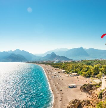 Antalya Tatil Yerleri: Gizli Cennetler ve Popüler Noktalar Antalya Tatil Yerleri