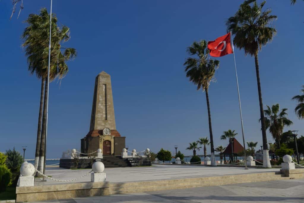 Refah Şehitleri Anıtı, Mersin
