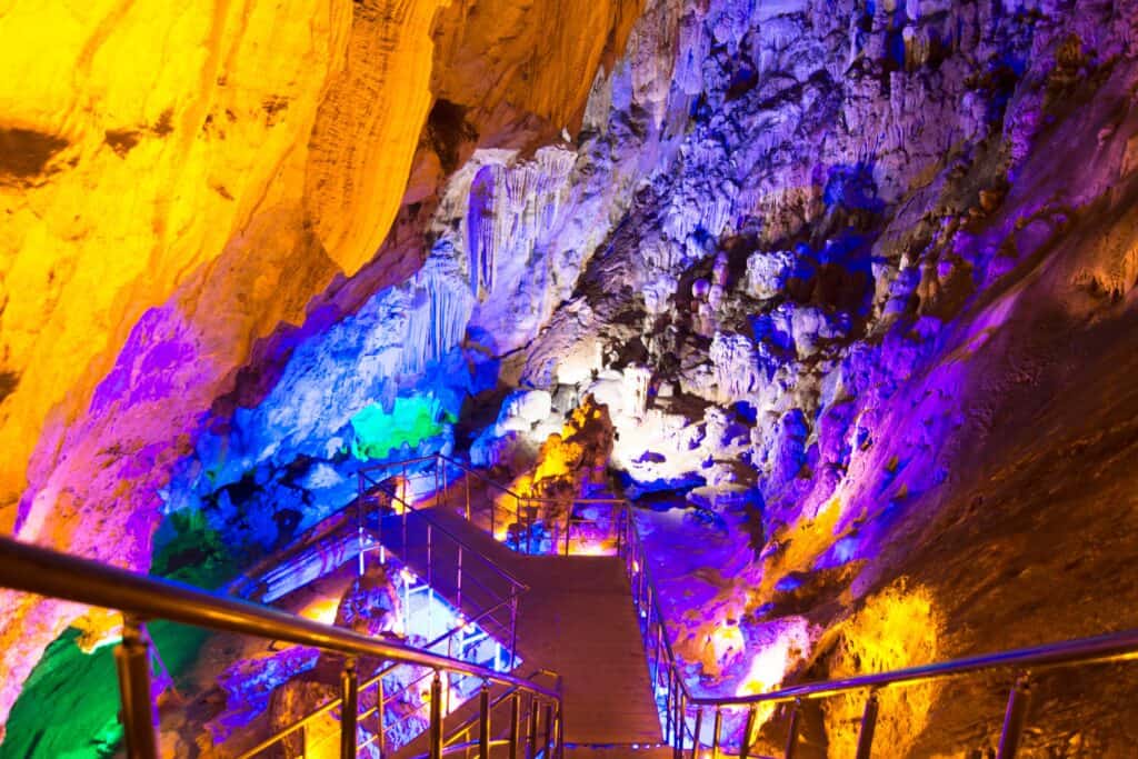 Köşekbükü (Astım) Mağarası, Mersin