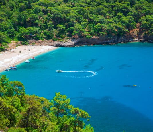 Bu Yaz Mutlaka Görmeniz Gereken Ege Plajları Bu Yaz Mutlaka Görmeniz Gereken Ege Plajları