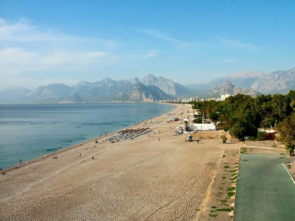 Konyaaltı Halk Plajı