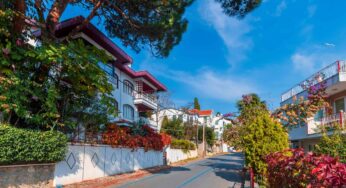 <strong>Burgazada Gezilecek Yerler: Adanın En Güzel Koyları ve Tarihi Noktaları</strong>