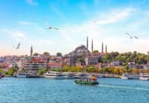 Eminönü Gezilecek Yerler: Tarihi Yarımada’nın Kalbine Yolculuk Eminönü Gezilecek Yerler: Tarihi Yarımada’nın Kalbine Yolculuk