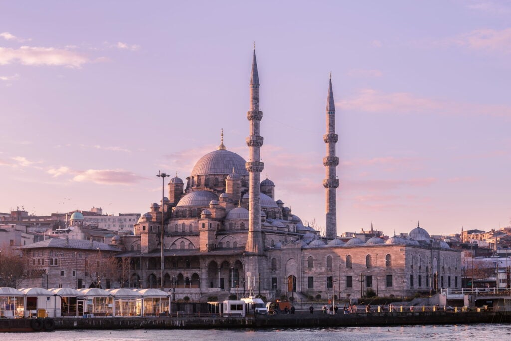 Eminönü Yeni Camii (Valide Sultan Camii)