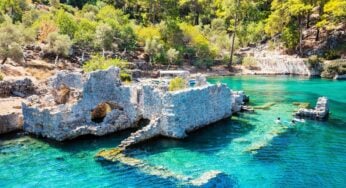 Muğla Gezi̇lecek Yerler : Yeşi̇l ve Mavi̇ni̇n Buluştuğu Göz Alıcı Rotalar