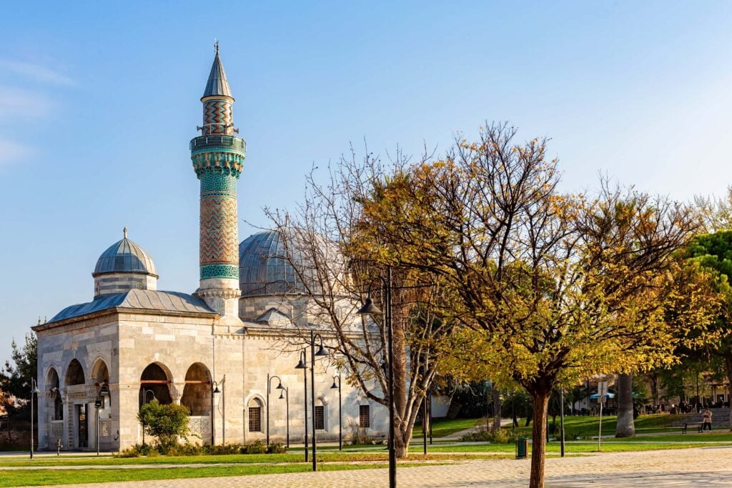 Yeşil Türbe ve Yeşil Camii