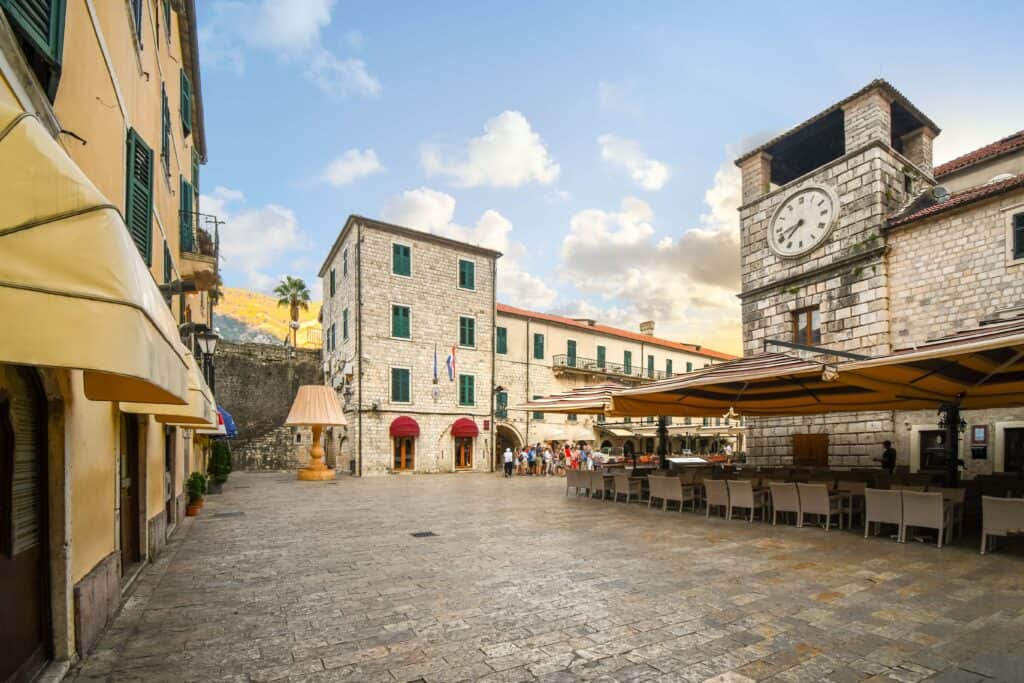 Ordu Meydanı (Piazza of the Arms)