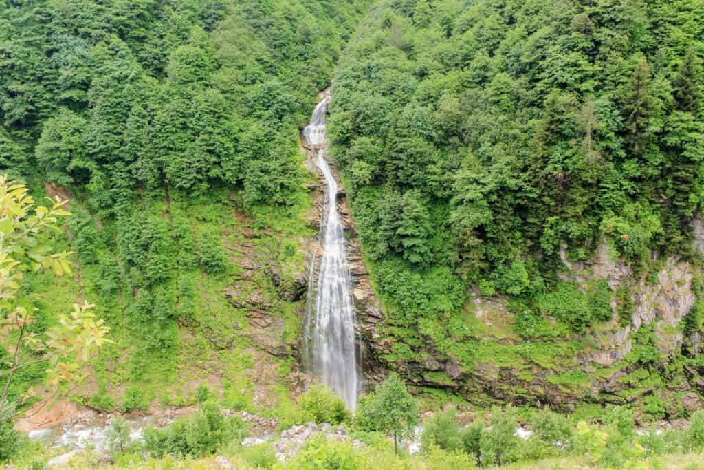 Gelin Tülü Şelalesi