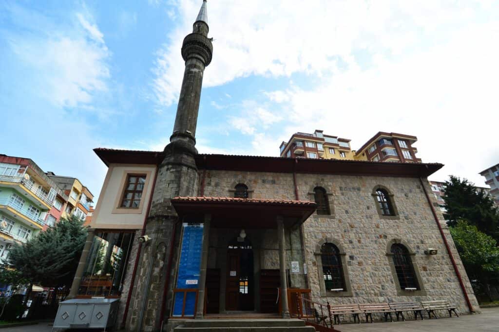 Gülbahar Hatun Merkez Cami