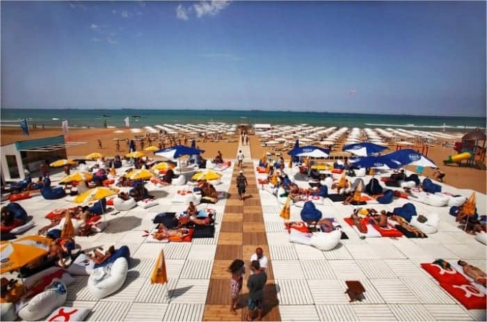  Suma Beach