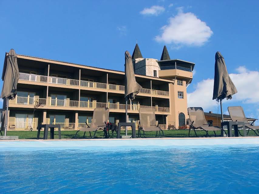 Bakucha Vineyard Hotel