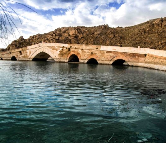 Kırıkkale Gezi̇lecek Yerler: 22 Keşi̇f Noktası Çeşnigir Köprüsü