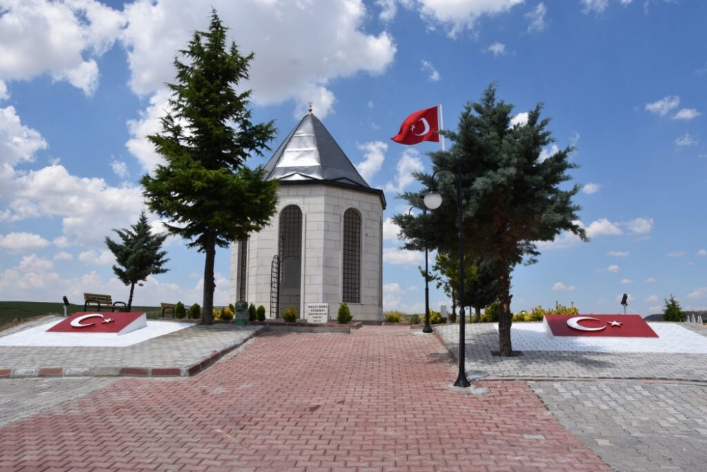 Ballı Baba Türbesi