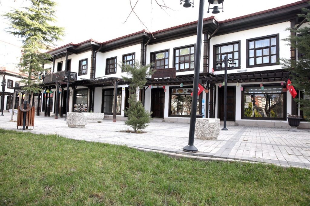 Merkez Çarşı