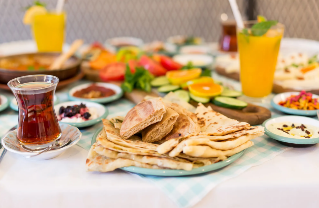 Çeşme Bazlama Kahvaltı