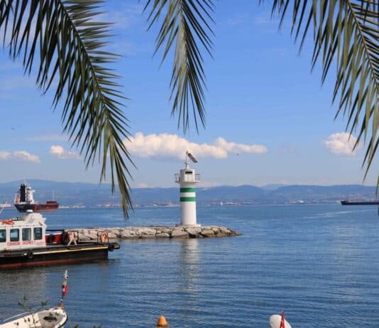 Kocaeli Gezi Rehberi: Lezzet Duraklarının Doğal Güzelliklerle Buluştuğu Şehir Kocaeli Gezi Rehberi: Lezzet Duraklarının Doğal Güzelliklerle Buluştuğu Şehir
