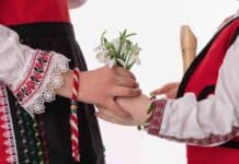 Marteniçka Ne Zaman Takılır? Anlamı, Hikayesi ve Yapılışı Marteniçka Ne Zaman Takılır? Anlamı, Hikayesi ve Yapılışı