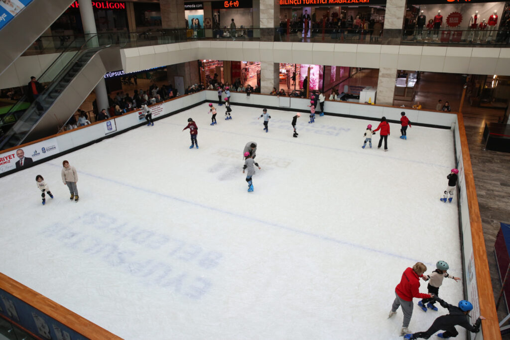 Eyüp Park AVM Buz Pisti