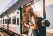 eSIM Nedir? Yurt Dışında İnternet Kullanmanın En Pratik Yollarından Biri eSIM Nedir? Yurt Dışında İnternet Kullanmanın En Pratik Yollarından Biri