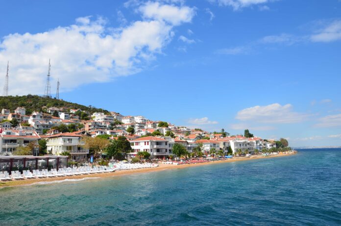 Büyükada Gezi Rehberi: Gezilecek Yerler ve Gezi Rotası Büyükada Gezi Rehberi: Gezilecek Yerler ve Gezi Rotası