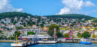 İstanbul’un yanıbaşındaki huzur: Heybeliada Gezi Rehberi